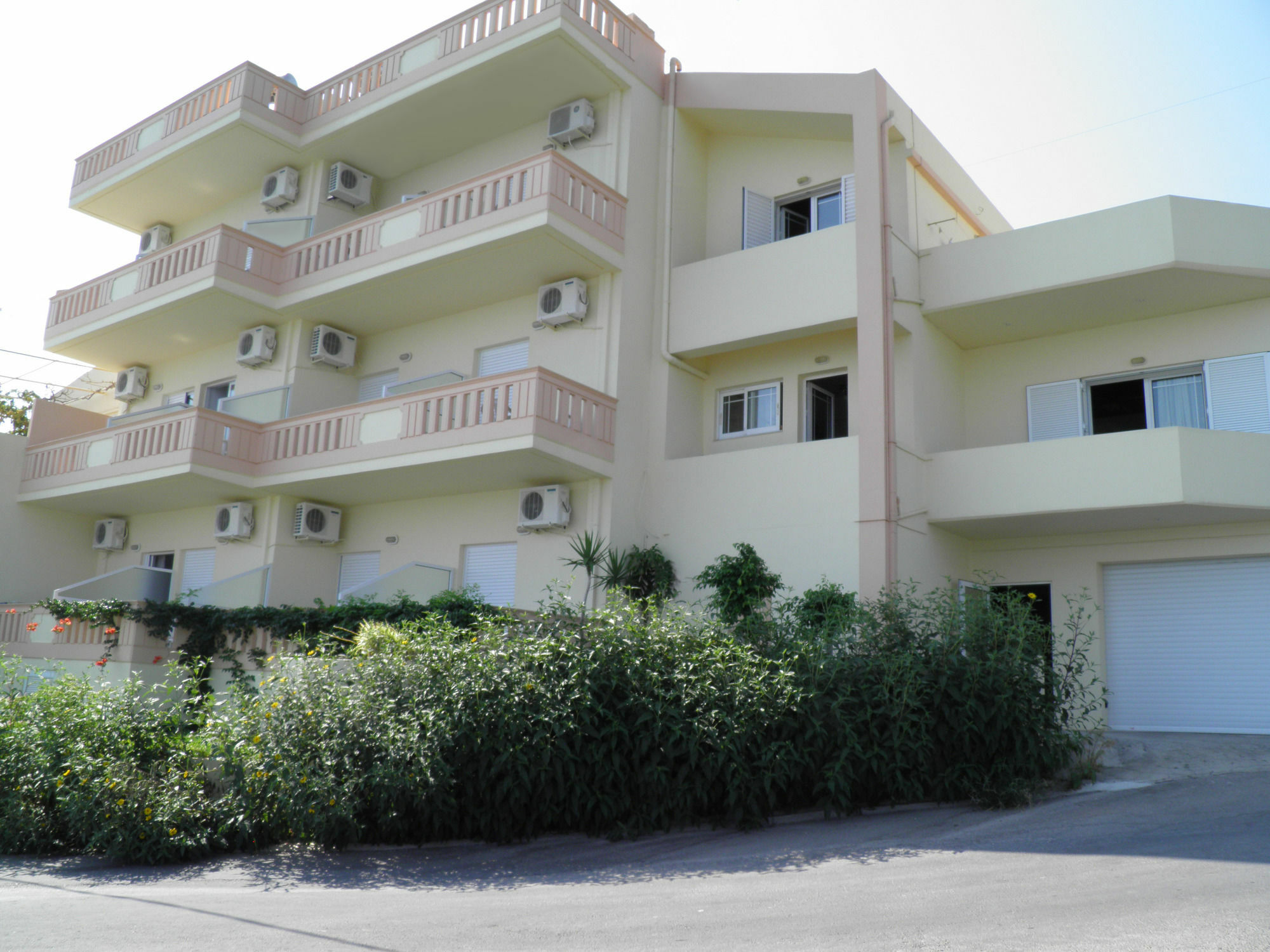 Christi Apartments Калівес Екстер'єр фото